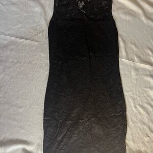 Elegant Black Lace Dress woman’s size small